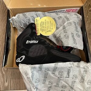 Otomix Stingray training shoe